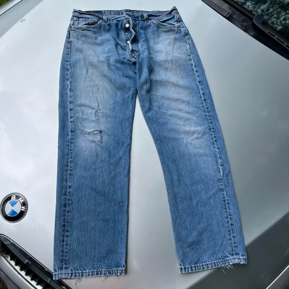 Vtg Made in USA Levi's 501 blue jeans faded distressed